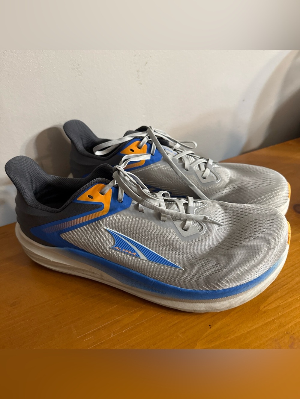 Altra Men’s TORIN 13 Size 9D In Dark Gray/Blue